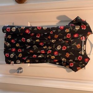 Tucker brand XL dress with pockets